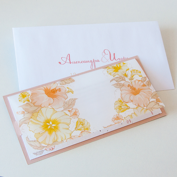 Персиковое свадебное приглашение «Цветочный миг»